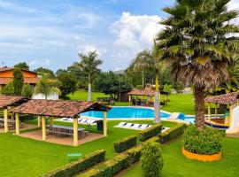 Hotel Rancho Las Margaritas、バジェ・デ・ブラボのペット同伴可ホテル