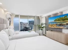 Newly Renovated with Ocean View Near Waikiki Beach