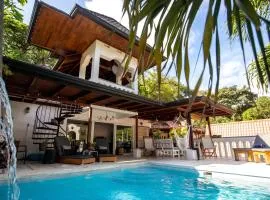 Casa Vitality Bed and Breakfast - Playa Guiones, Nosara - 4 Minute Walk to the Beach