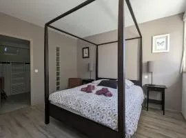 Chambres avec petit déj inclus et table d'hôtes en Berry, près des Châteaux de la Loire - FR-1-591-700