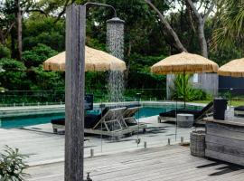 Privately Managed Golf View Villa 3 Bangalay Villas, ξενοδοχείο σε Shoalhaven Heads