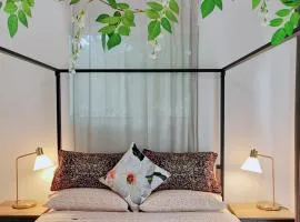 Oohlala - High ceiling Peaceful Relaxing Bushland view