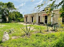 Hostal Homún Oro Verde, ξενώνας σε Homún