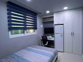 Iconic suite