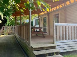 Mobil-home 2 chambres PMR - Camping la Faloise, campsite in Angicourt