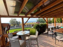 Parti Apartman, Hotel in Balatonfůzfő