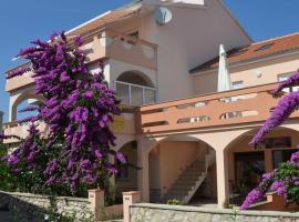 Apartments Jadranka, hotel i Novalja