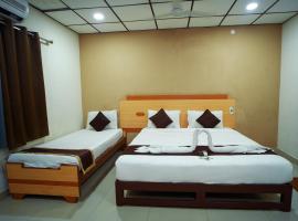 RAAJNEST SERVICE APARTMENTS โรงแรมในเชนไน