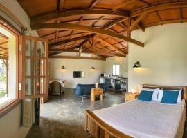 Lakaz Kannell - Coconut Lodge secluded outside shower, infinity pool, hotel v destinaci Cap Malheureux