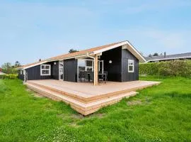 A Beautiful Holiday Home With A Sea View, Not Far From Ebeltoft