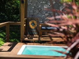 Pousada Makani, no centrinho do Rosa, hotel in Praia do Rosa