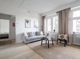 "PENTHOUSE" - Renovated 1BR Apt with Sauna & 60m2 Private Terrace, Hosted by 2ndhomes