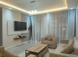 Premium apart with balcony, swimming pool, rooftop and parking, hotel v mestu Yaoundé