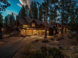 The Cottages - Ski Shuttle, Ski Valet - 3-Bedroom、トラッキーのホットタブ付きホテル