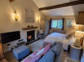 The Hideaway, Hotel in Shepton Mallet