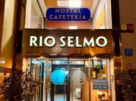 Hostal RIO SELMO, hotel v destinaci Ponferrada
