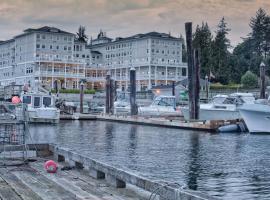 Prestige Oceanfront Resort, WorldHotels Luxury, hotel u gradu Sooke