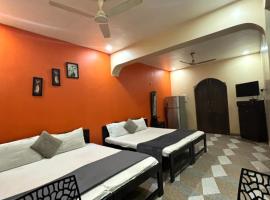 Hotel Harmony By Heaven, heimagisting í Calangute