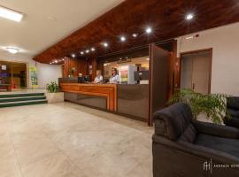 Rede Andrade San Martin, hotel em Curitiba