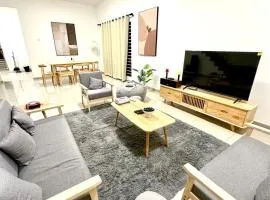 Kuala Selangor 16pax, Karaoke ,End lot 3 Storey