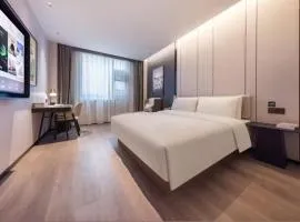 Atour Hotel Nanjing South Station University of Aeronautics