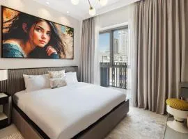 Dubai Creek Poolside view Apartment - By DuStay