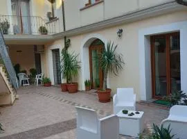 Giarranas House - Apartment with coutyard