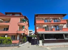 Villa & Apartments Antigona