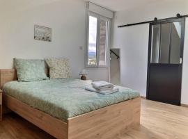 Appartement Zen & Cosy، فندق في أمبيريو-أون-بوغي