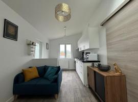 Le Stopover, cosy avec parking, hotel v destinaci Saint-Junien