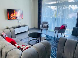 A lush 3bedroom Condo with Aircon and a Pool, condo in Mombasa