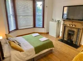 Guest House Balham, South London Spacious, Lambert, 6 rooms available