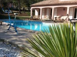 Le Mas Victoria - Chambres d'hôtes avec table d'hôtes-Parking privé ferme