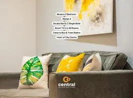 CENTRAL SERVICED APARTMENTS - 2 Bedroom - Walk Away from City Centre & Universities - Sleeps 4 - 3 x Double Beds - Smart TVs in All Rooms - Short Term Stays Welcome - Walk away from Train & Bus Station - Preferred Location for Short Stay in Dundee