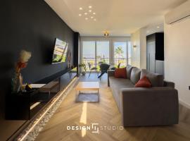 Pink Lake view Apartment, hotel i Los Altos