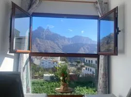Casa Maruca with Roque Nublo view