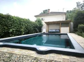 Maison avec vue, Piscine, 5min à pied du centre