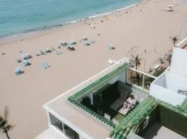 Luxury Beachfront Penthouse with Stunning Views