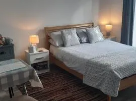Room in Dee's house