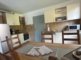 Haus Waldblick, hotel v destinaci Hopfgarten in Defereggen