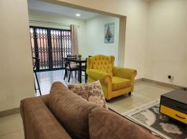 Area 43 Executive Apartments，位于利隆圭的带热水浴缸的酒店