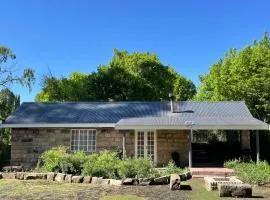 Periwinkle, Grove ,Acorn & Sage Cottages
