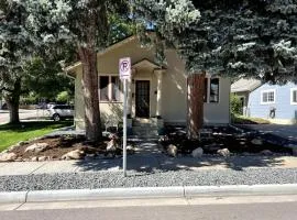 Walk to Dining Breweries and Shops Plus New Hot Tub