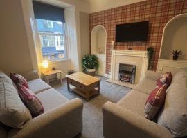 The TEVIOT in the centre of Melrose, hotel in Melrose