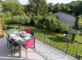 Chez Dalmasou Maison 120 m2 jardin terrasse 3 chambres wifi parking centre village