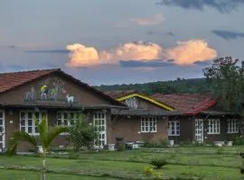 WOW STAYZ2 Pachmarhi Foothill Cottages