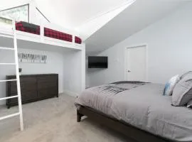 Tantalus Penthouse Mountain and Village Views