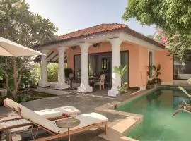 Villa Lirio by tisyastays