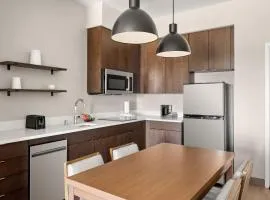 Residence Inn by Marriott Milwaukee Brookfield at Poplar Creek