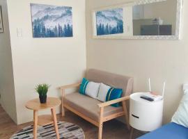 Condo in Silang near Nuvali - Dy's Haven Suites, hotel in Silang